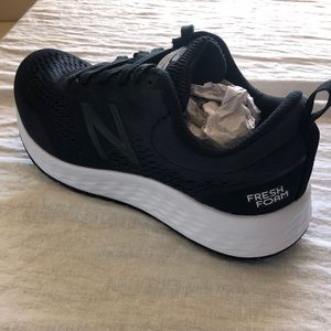 New Balance - Fresh Foam Runner (Women’s Size 9)